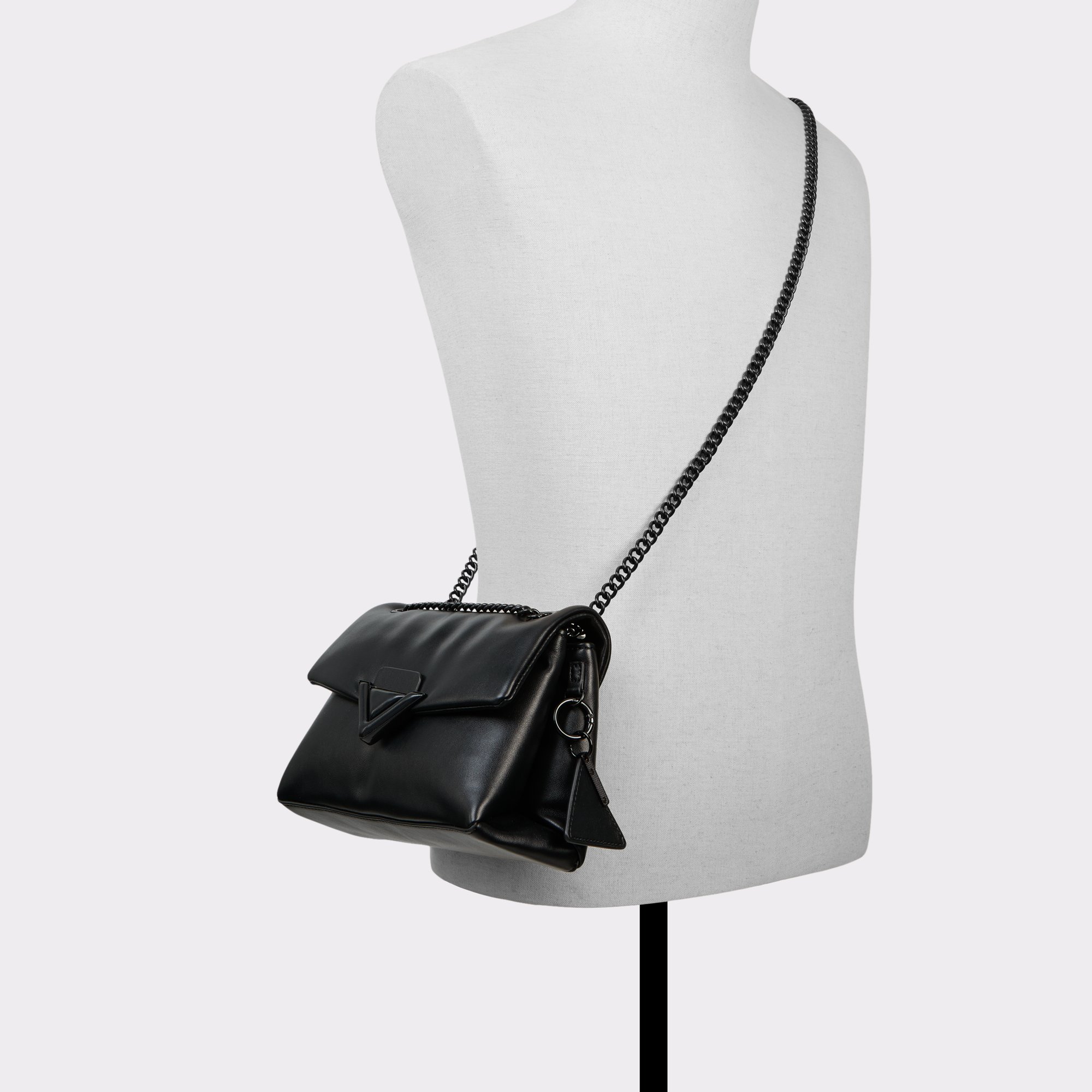 【ALDO】FIRSTKISSSX ハンドバッグ ブラック Firstkisssx Black Women's Top Handle Bags | ALDO US