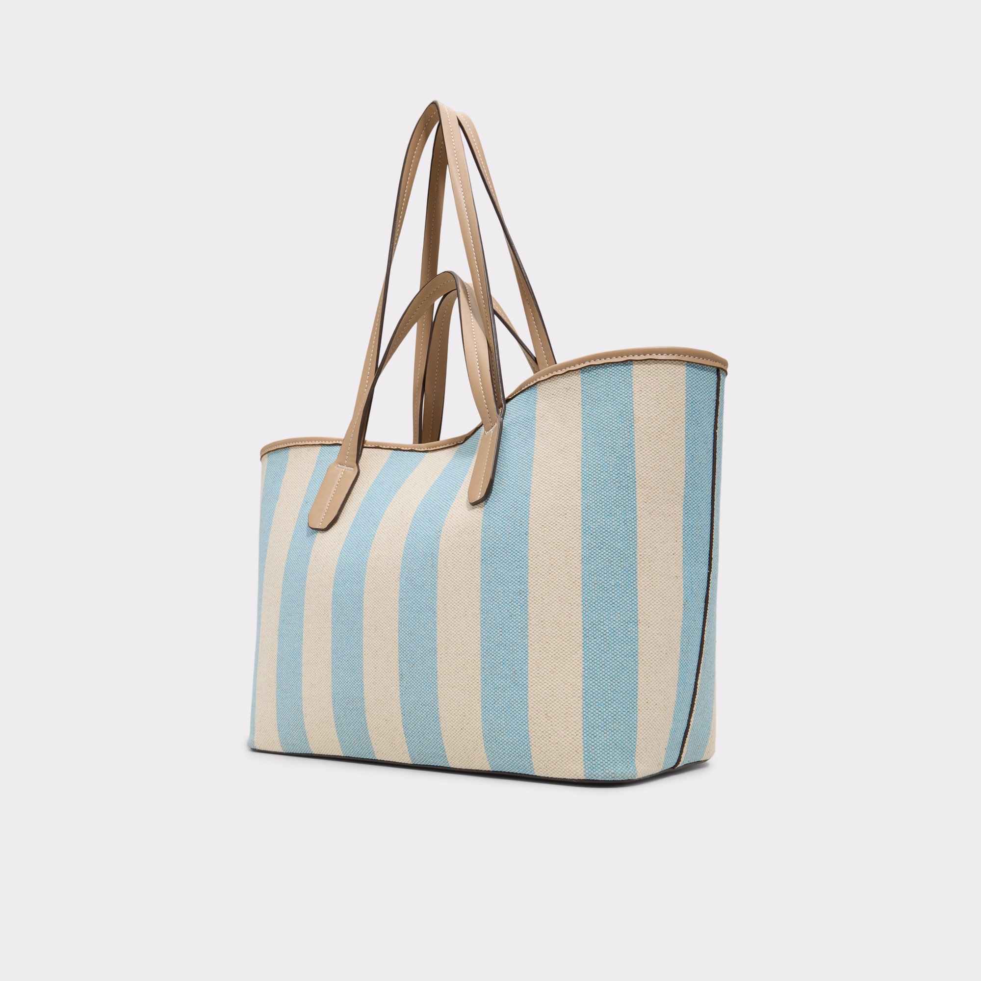 Summertote Bleu Clair Femmes Sacs fourre-tout | ALDO Canada
