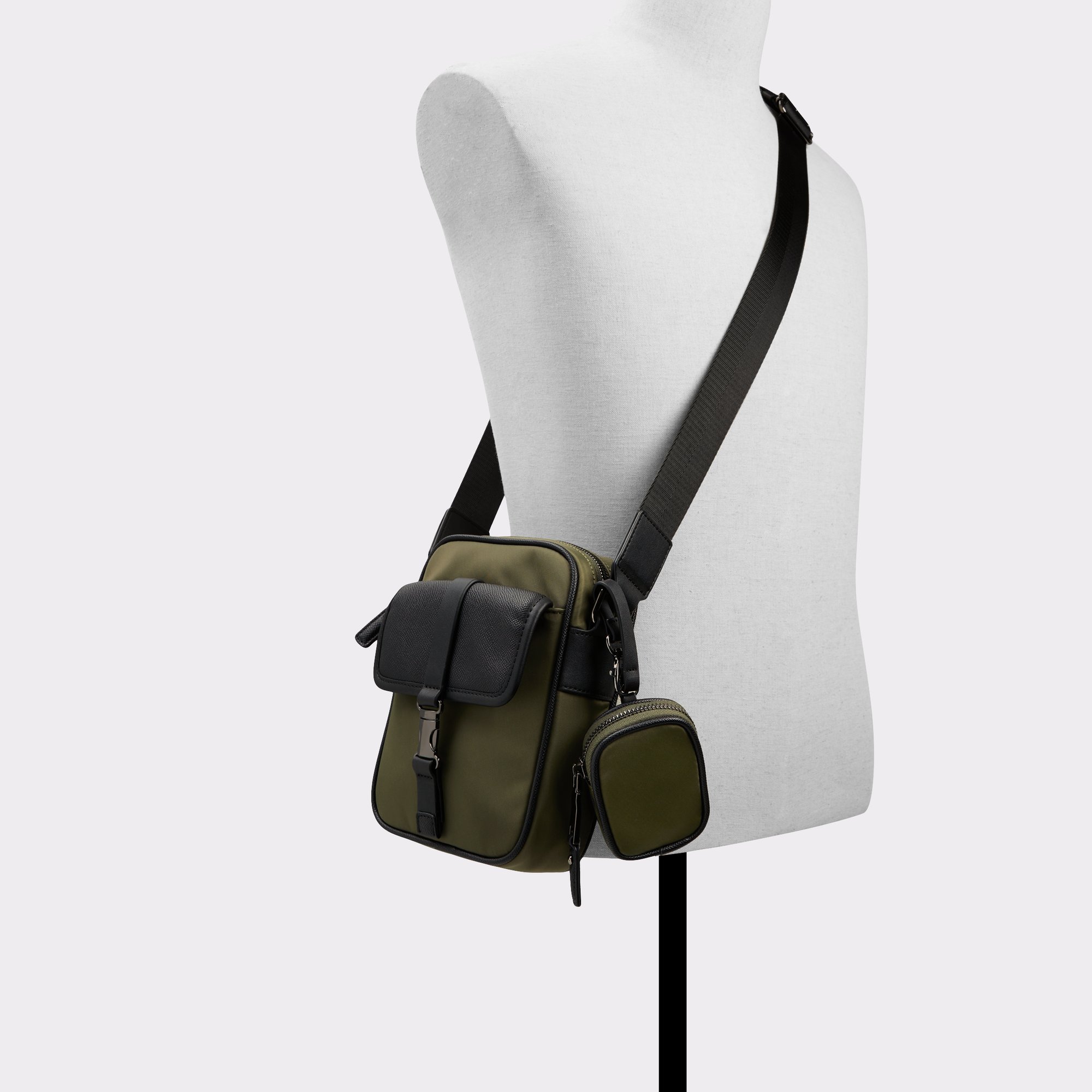 [ALDO] Traregx クロスボディバッグ ポーチ Traregx Olive Men's Bags & Accessories | ALDO US