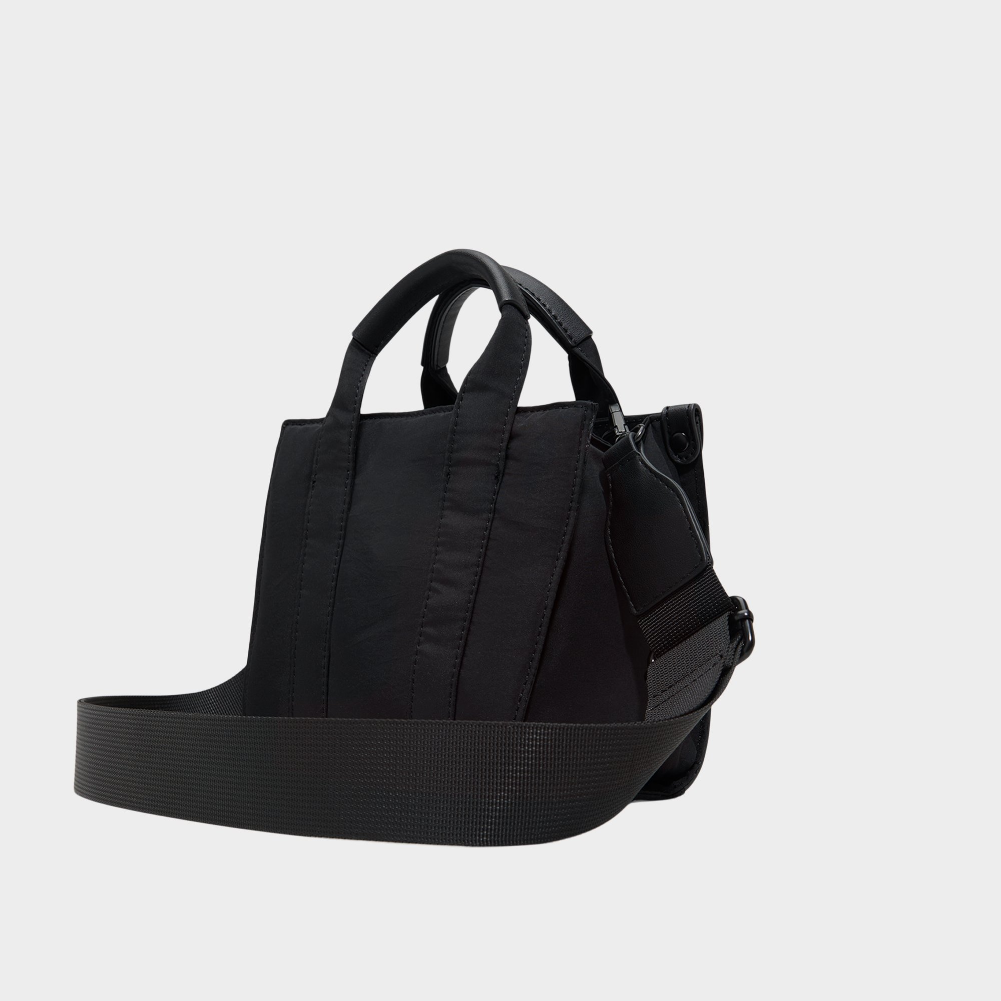 【追跡あり!】ALDO Trigonaa クロスボディ バッグ★日常を格上げ Trigonaa Black Women's Tote & Satchel bags | ALDO US