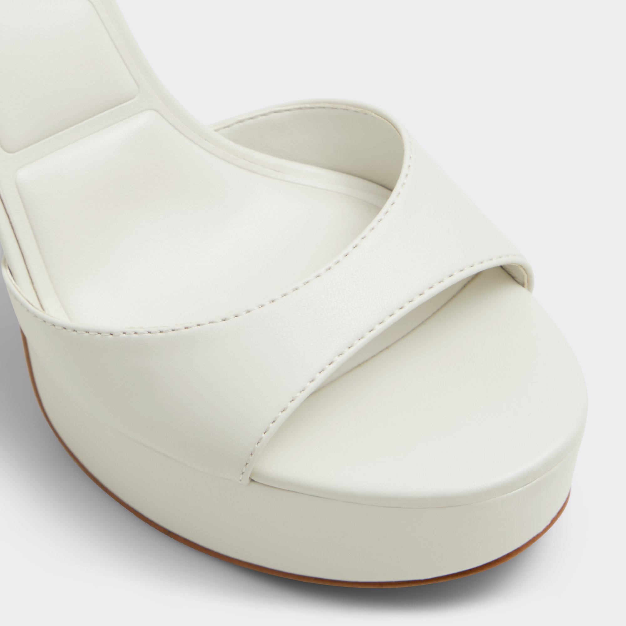 Valoria White Women's Platforms & Wedges | ALDO US
