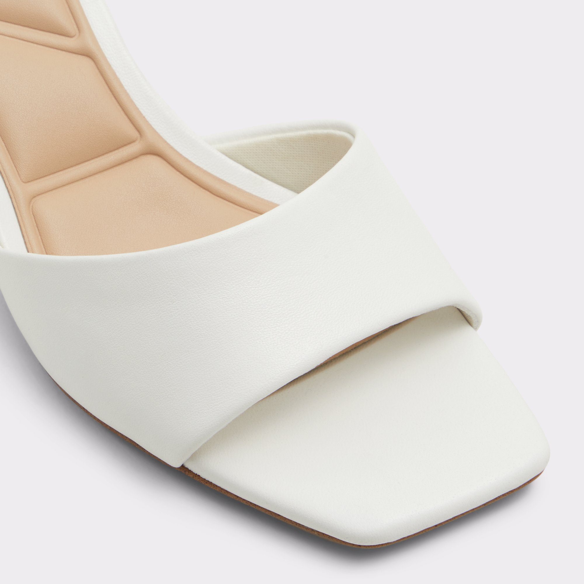 Walilith White Women's Kitten Heels | ALDO Canada