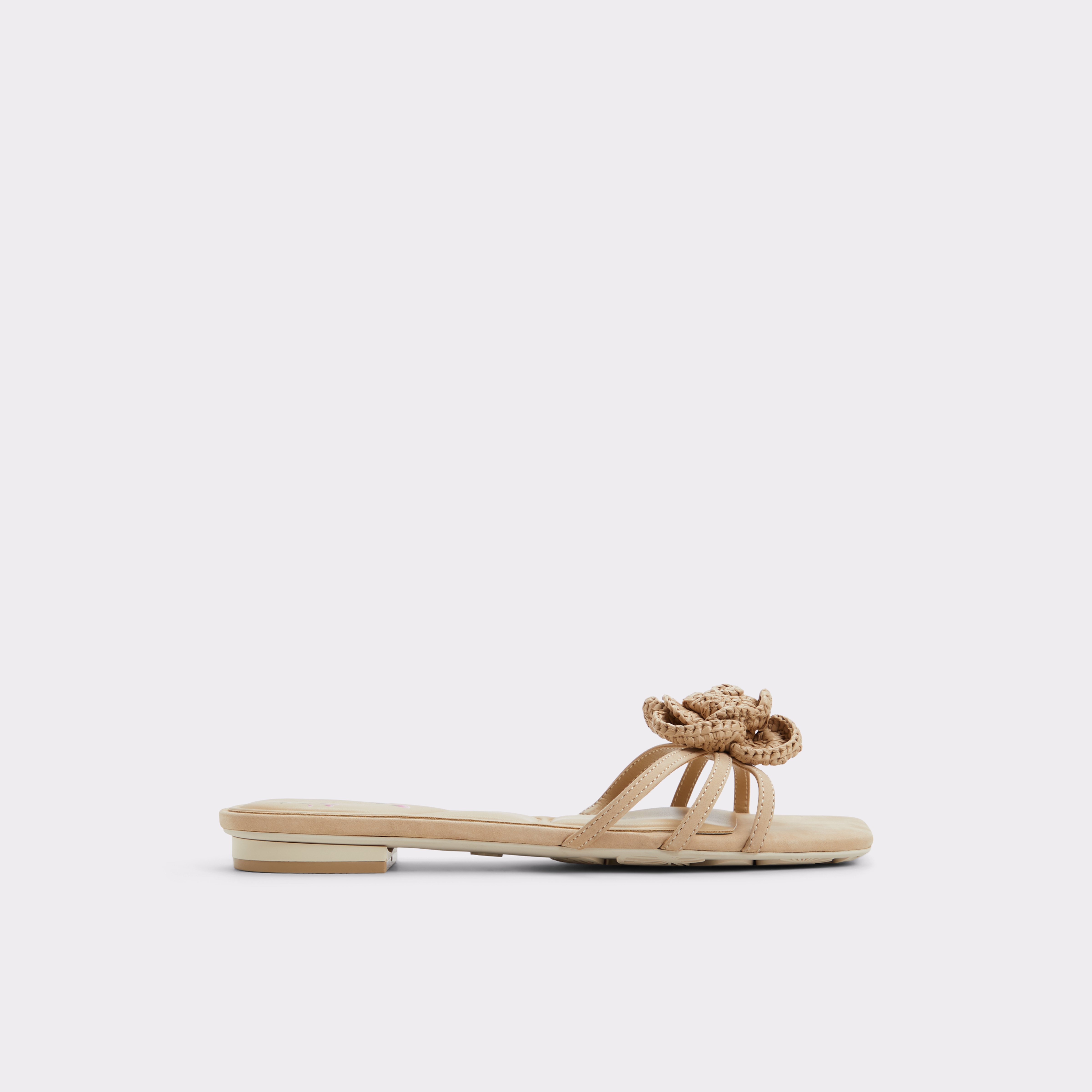 【ALDO】ナチュラル☆Wildbloom☆可愛いお花・フラットサンダル Wildbloom Sand Women's Travel essentials | ALDO US
